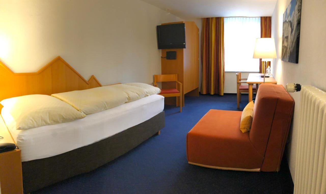Hotel Weisses Kreuz 3*