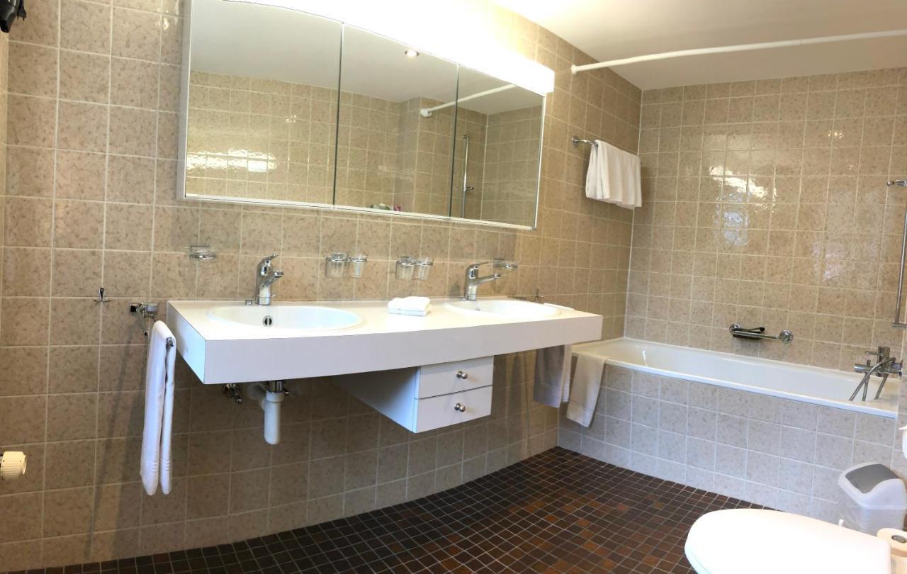 Hotel Weisses Kreuz 3*